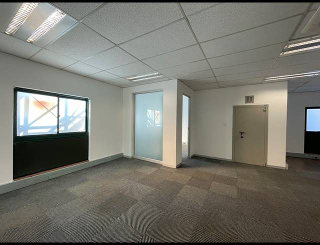256M² OFFICE TO LET IN RIVONIA